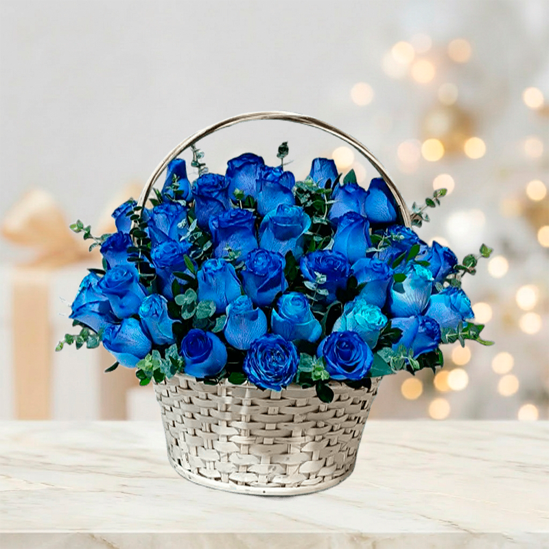 Canasta de rosas azules